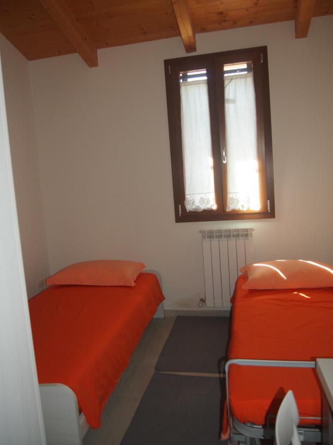 Agriturismo Ardizio 43 Pesaro Buitenkant foto